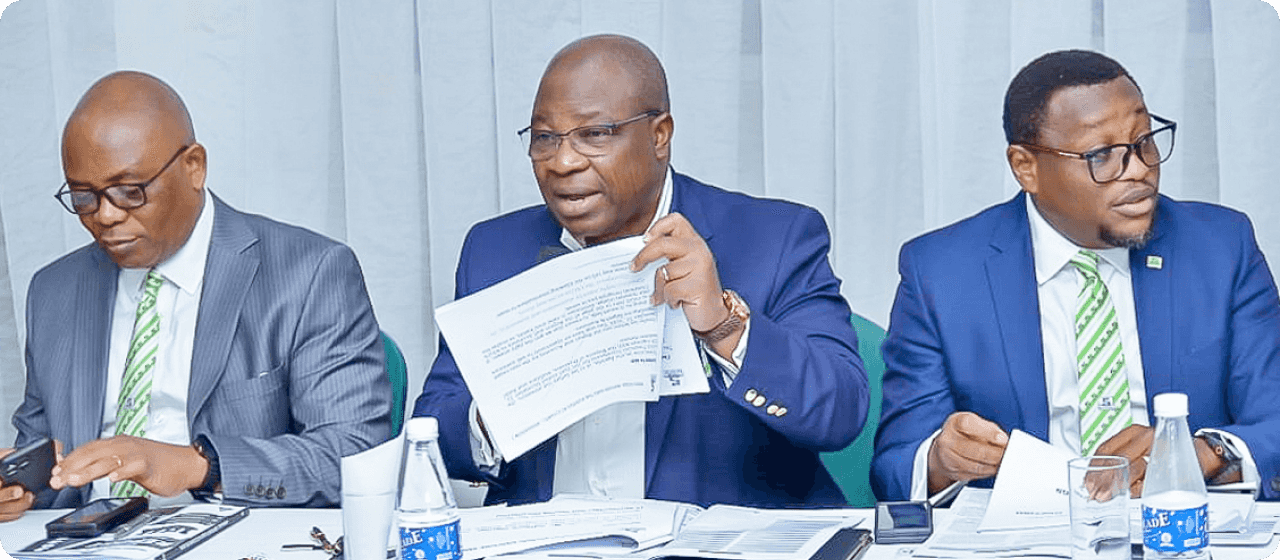 Commissioners, chairman and royal guest at Thanksgiving Service